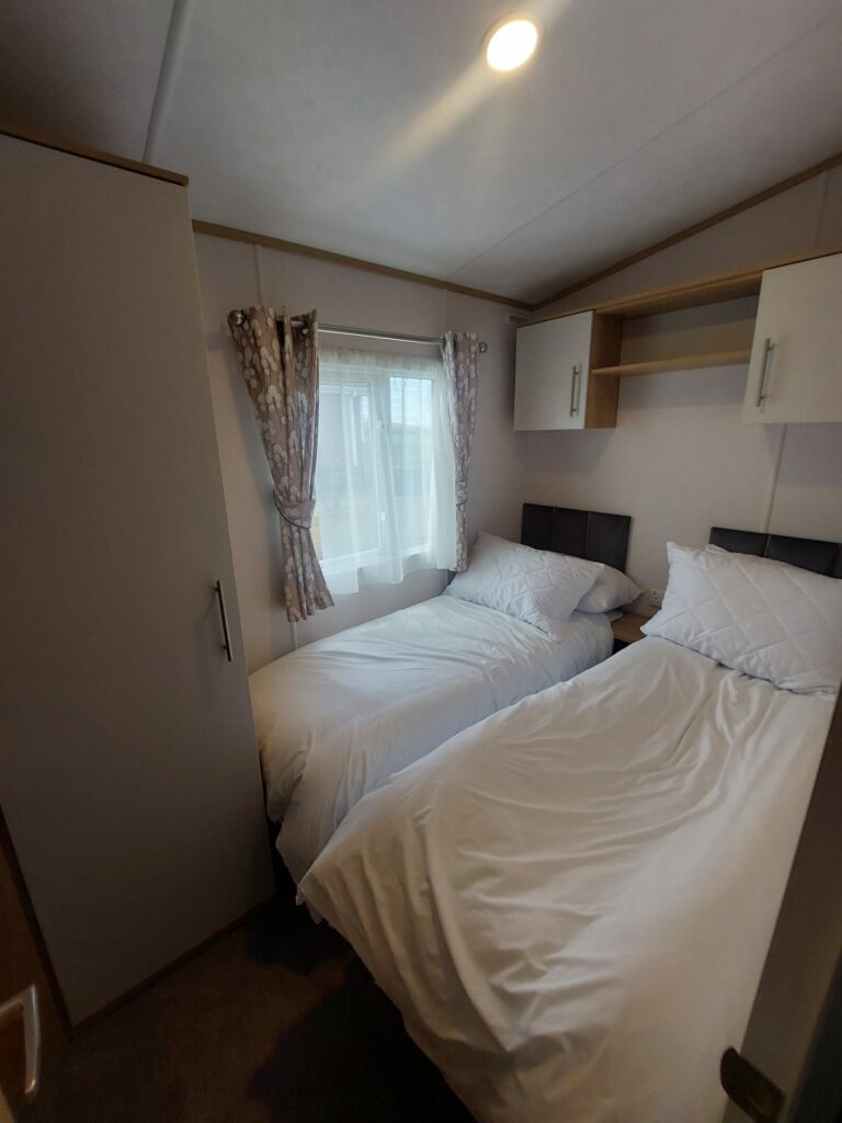 WhatsApp Image 2025-04-24 at 12.54.05_15584424