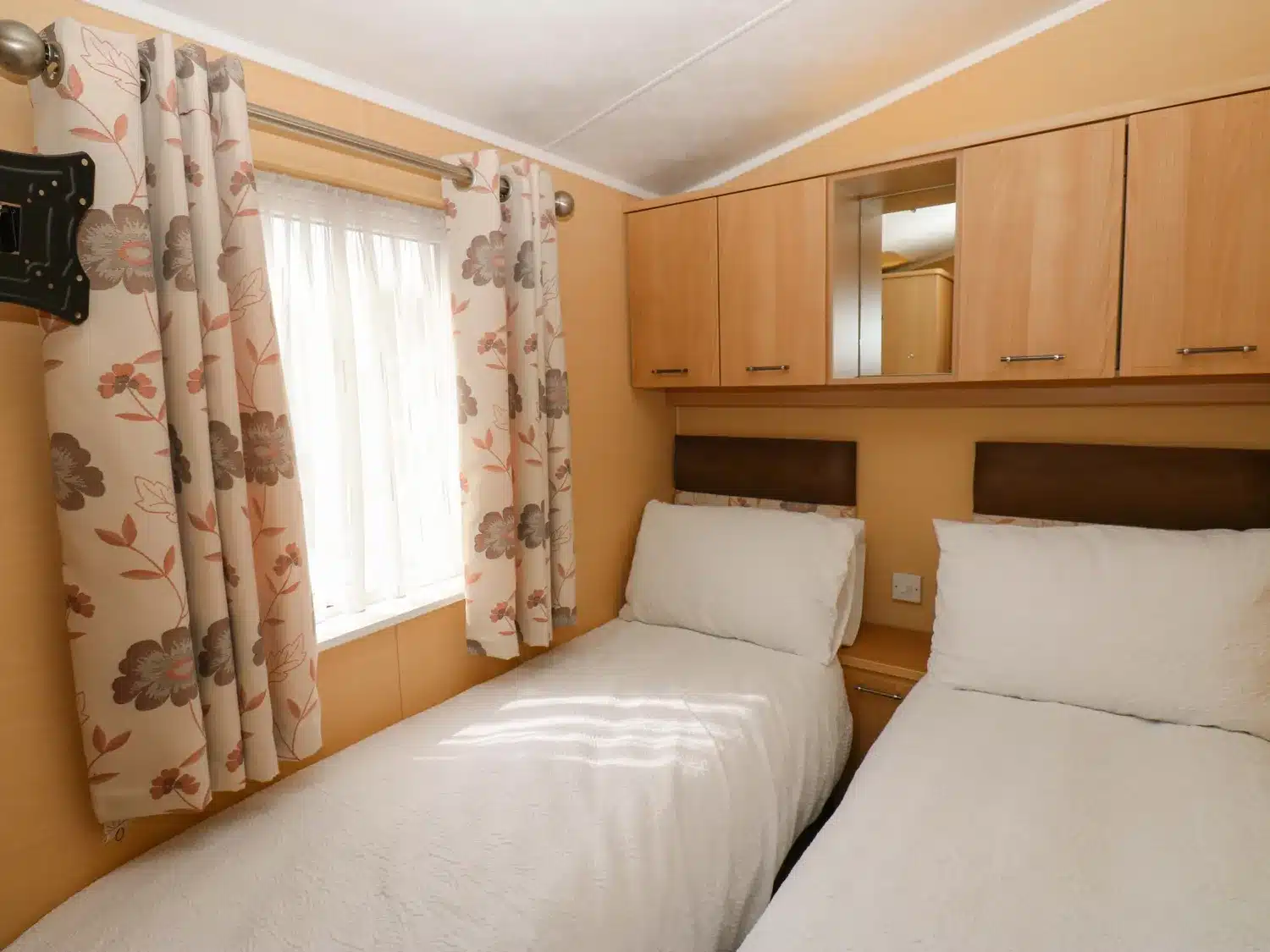 sc_1749739782_1177745_24