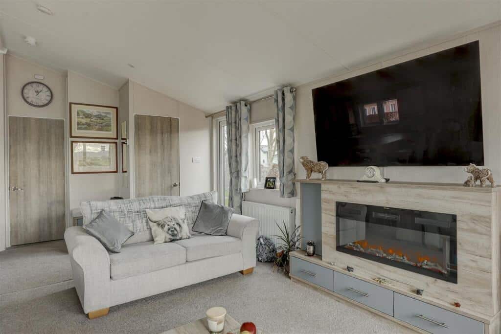 249476_34416020_IMG_02_0000