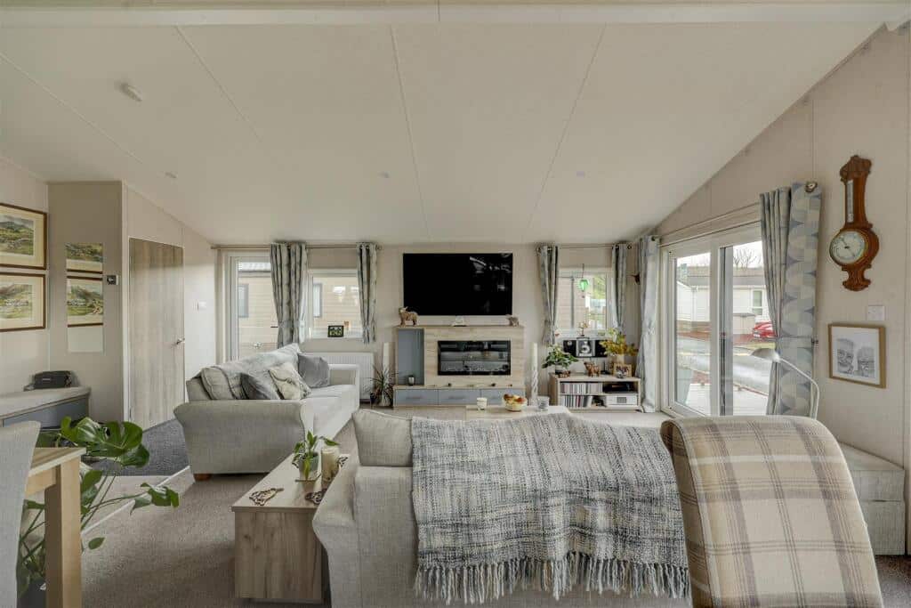 249476_34416020_IMG_04_0000