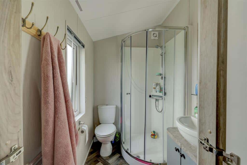 249476_34416020_IMG_12_0000